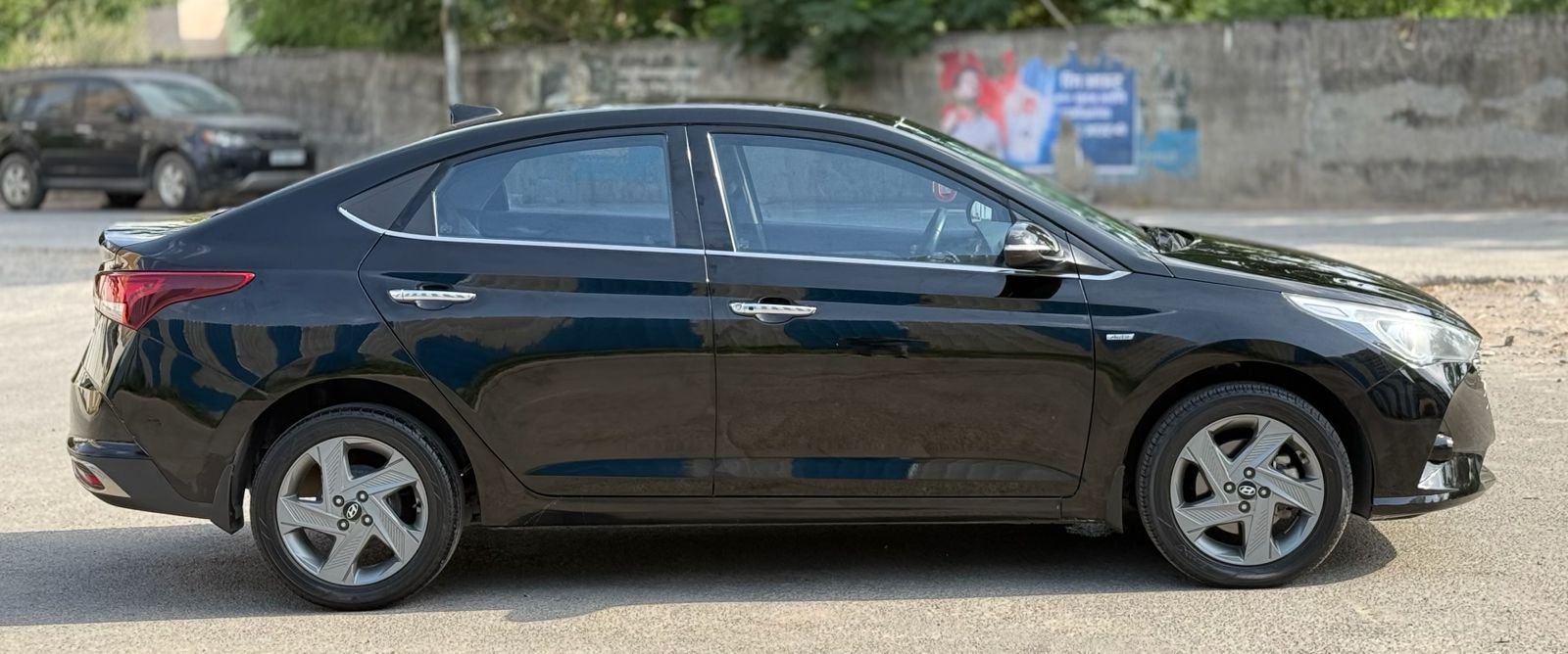 Verna SX Auto Black